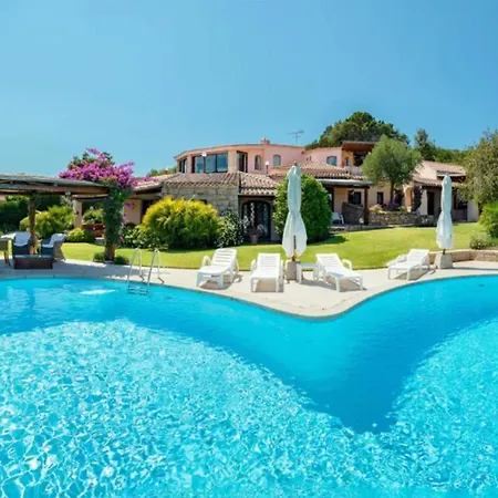 Cala Di Volpe 5br Abbiadori