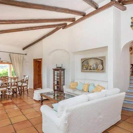 Cala Di Volpe 5br Villa